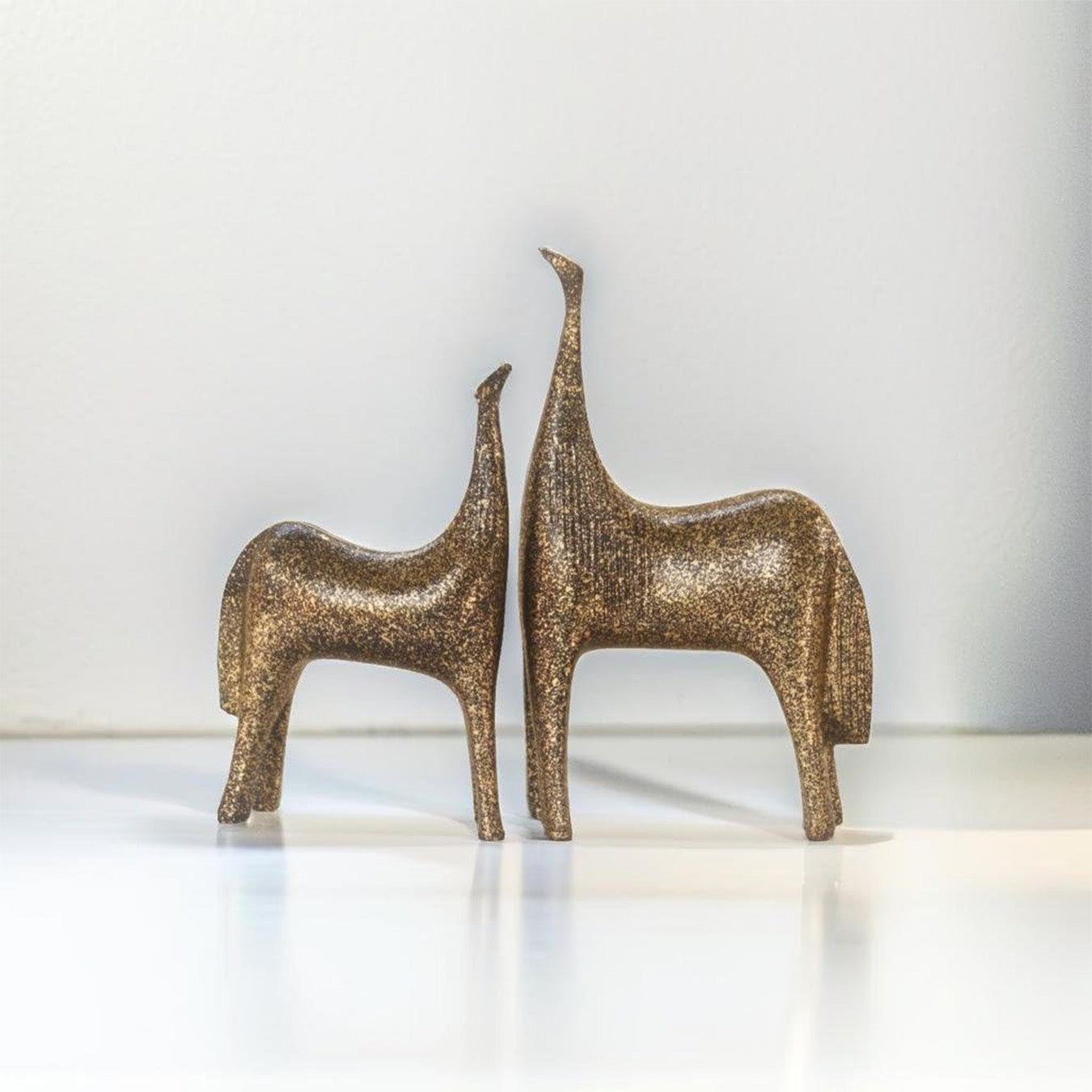 Graceful horse couple figurines – perfect festive gift decor