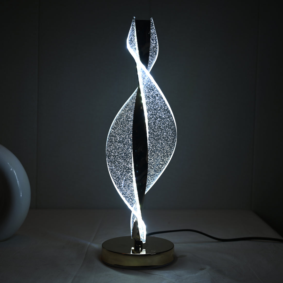 Three-Tone Decorative Spiral Lamp